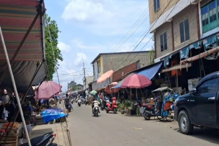 Kadar Budhi: Jantung Berbelanja Tradisional di Kroya